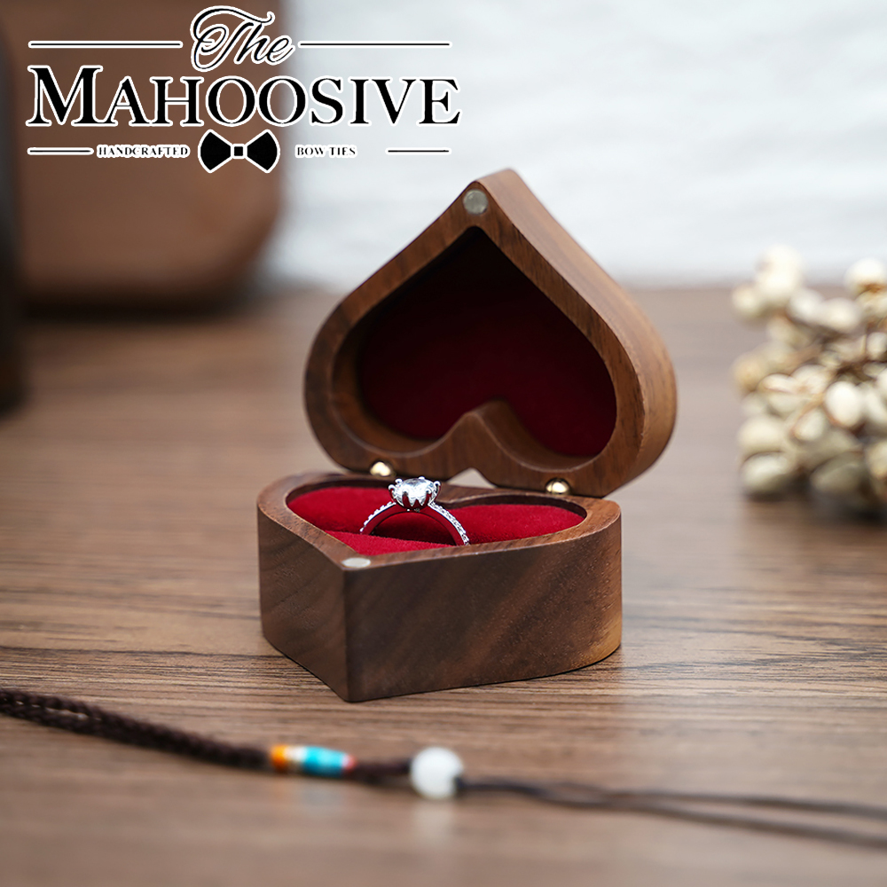 กล่องใส่แหวนสำหรับพิธีแต่งงาน  - Ring Binder Box บทวิจารณ์และราคา